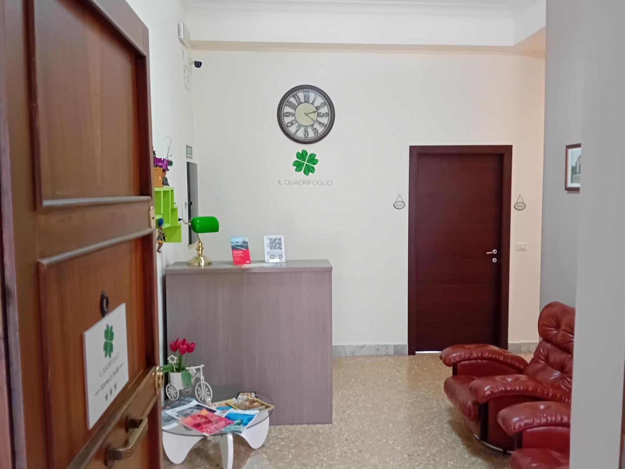 Il Quadrifoglio Room& Couette-café 3*